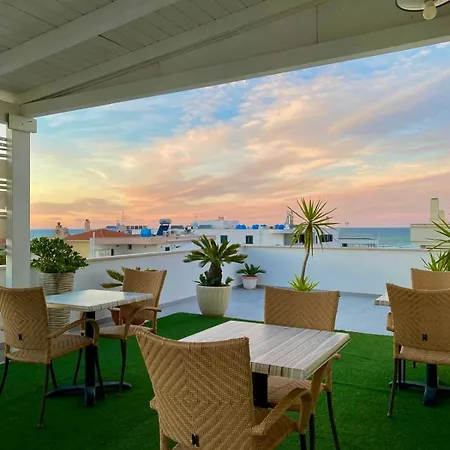 Door Bed & Breakfast Vieste