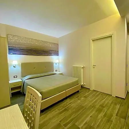Door Bed and breakfast Vieste